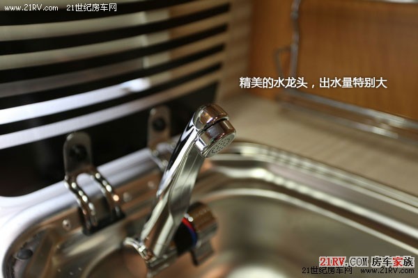 独家解析卡莱尔400拖挂房车16.jpg