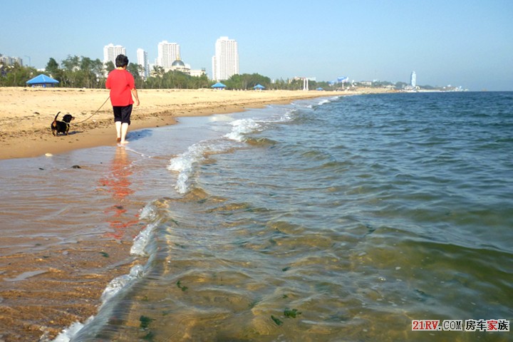 海边漫步.jpg