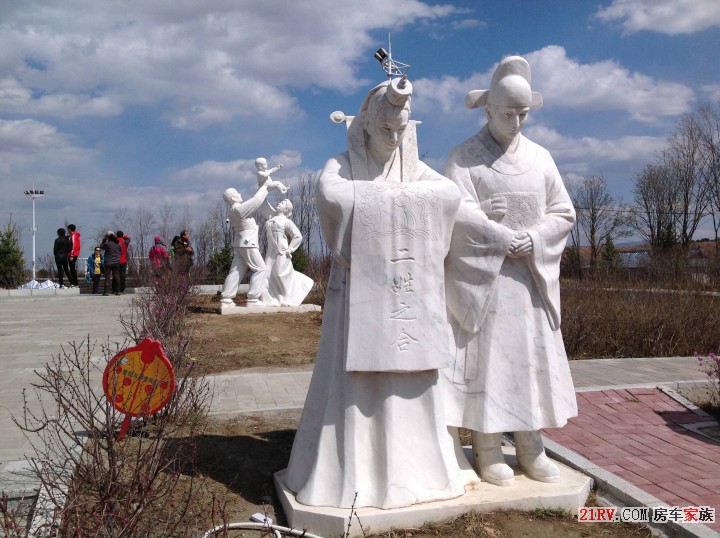 民俗村雕塑