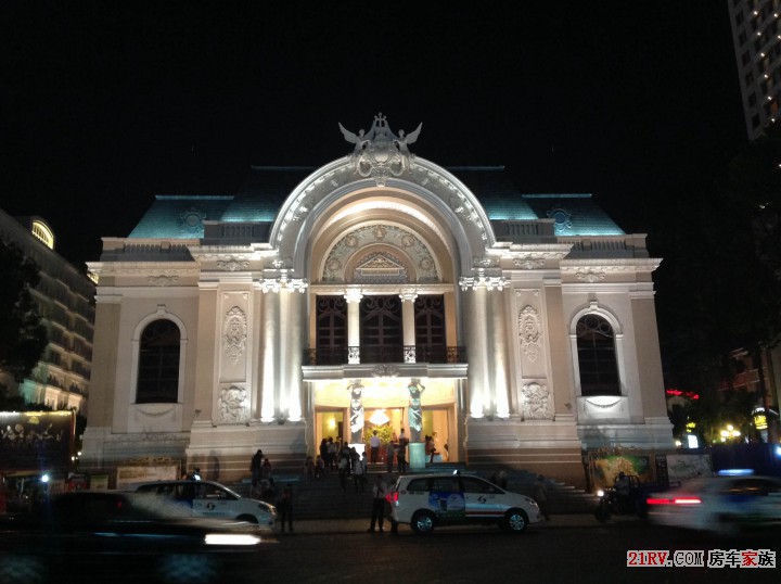 胡志明市歌剧院夜景