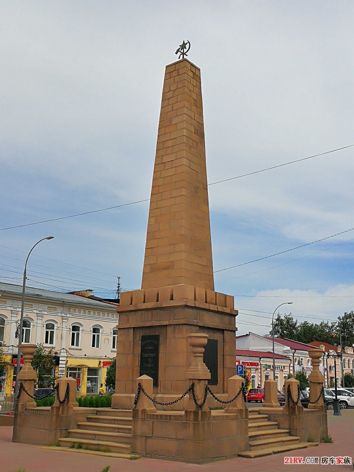 革命广场纪念碑