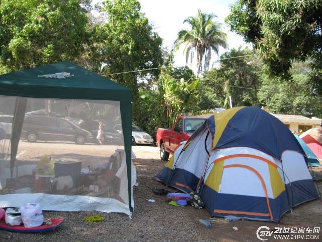 再发一个露营地，海滨型的，景色堪比马尔代夫啊，呵呵