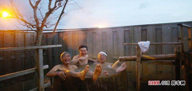 房车温泉旅行记！泡温泉の日本老头们