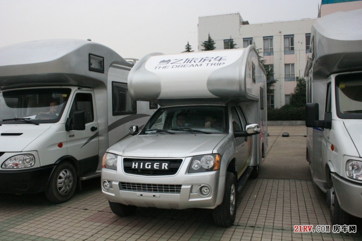 梦之旅房车在武汉参加《首届武汉房车朋友见面会。