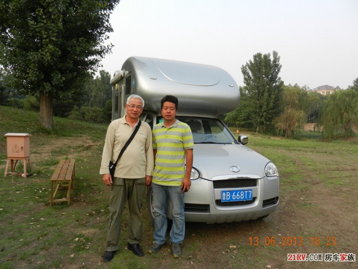玩房车快三年啦，还是第一次来到北京房车博览中心受到王续东先生的热情欢迎