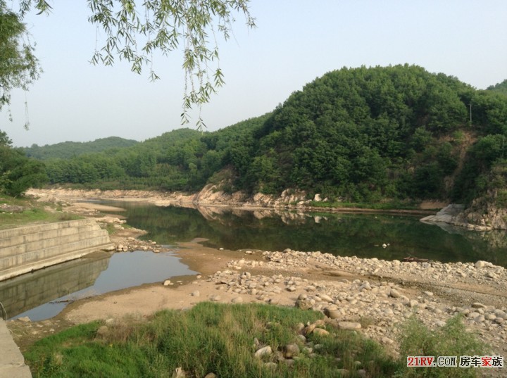 大门附近的景色