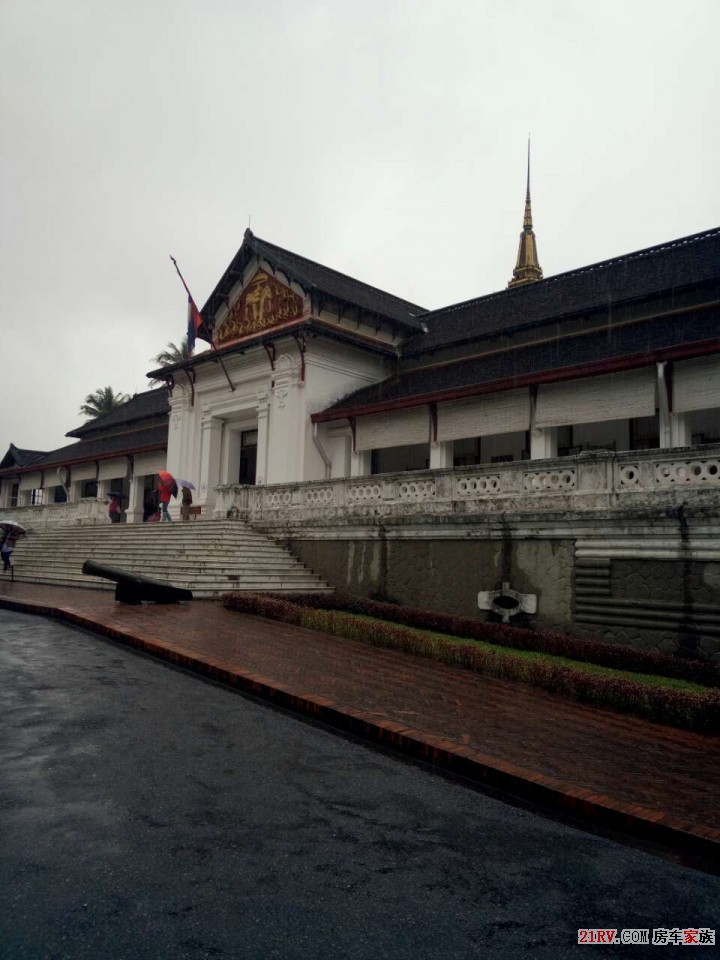 老挝老王宫.jpg