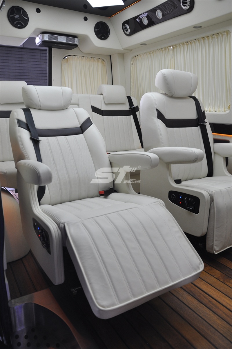 奔驰斯宾特324商务车改装座椅 (18).JPG