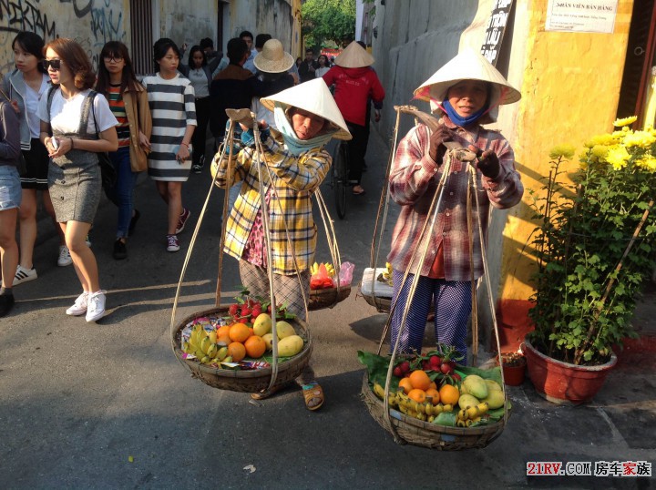 惠安古城卖水果的小贩