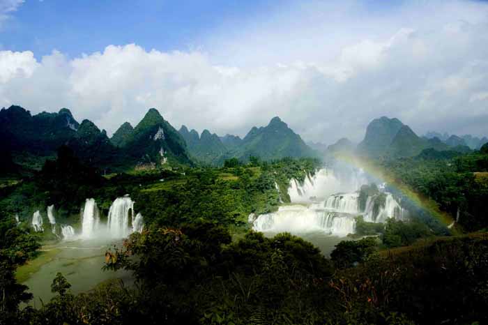 《中国国家地理》全新打造 "中国最美的地方"